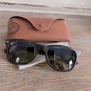 Ray-Ban New Wayfarer Matte Tortoise Brown Sunglasses